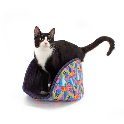Designed to accommodate multiple cats or cats over 18 pounds, our jumbo-size Cat Canoe® bed is made with a fanciful print off horses in jewel tones with delicate metallic gold details.